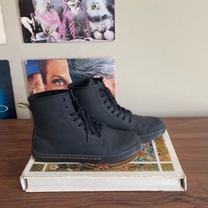 Dr. Marten Sneaker Boot